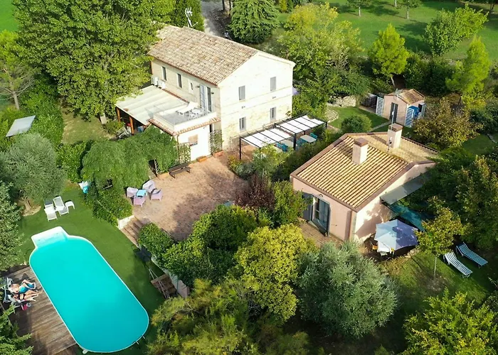 Σπίτι διακοπών Haus Der Musik 270m Veranda- Garten Und Pool By Interhome Ostra