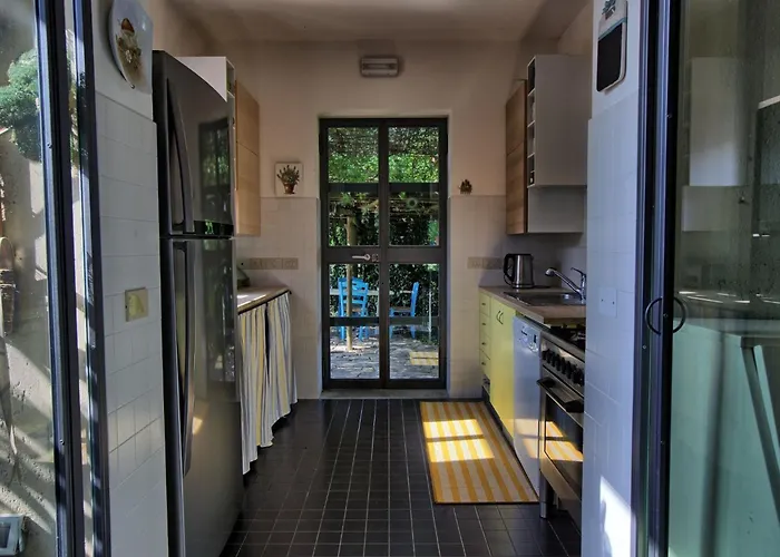 Σπίτι διακοπών Haus Der Musik 270m Veranda- Garten Und Pool By Interhome Ostra